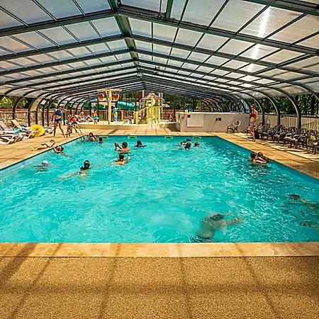 Camping Hourtin Station touristique *